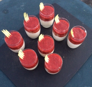 Rouge et Blanc Magimix.
