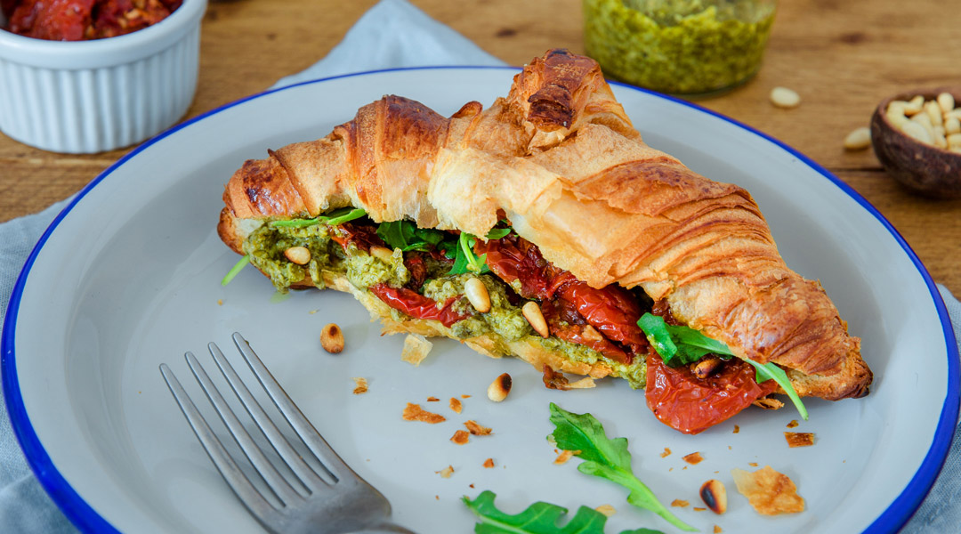 Croissants pesto et tomates séchées