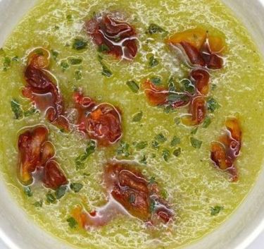 Gaspacho de melon et chips de jambon Magimix.