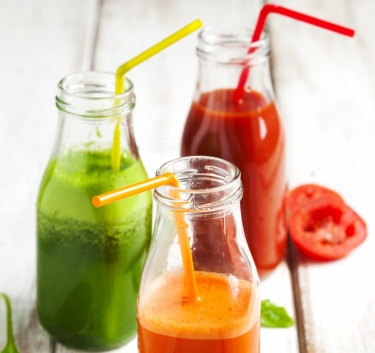 Jus de fenouil, tomate et citron Magimix.