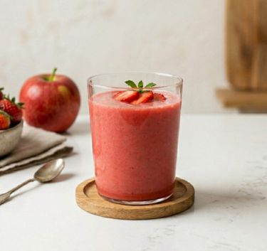 Apple and strawberry smoothie Magimix.