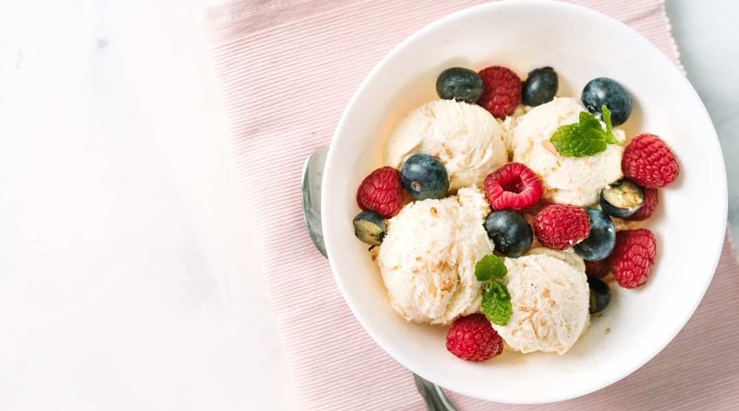 Crème glacée au sésame et au miel