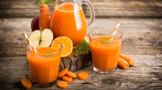 Apple, carrot and orange juice