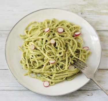 Pâtes au pesto de fanes de radis Magimix.