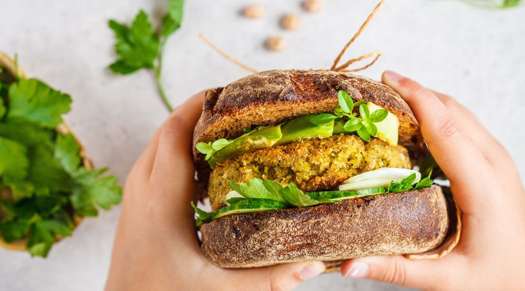 Burger de quinoa et ketchup maison