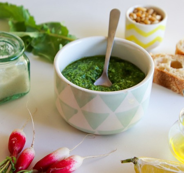 Pesto aux fanes de radis Magimix.