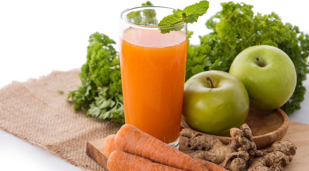 Carrot, ginger & apple juice