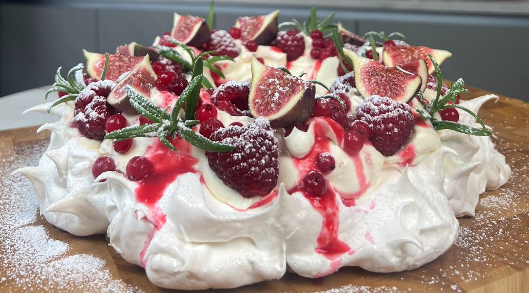 Red fruits Pavlova