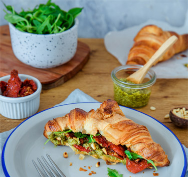 Croissants pesto et tomates séchées Magimix.