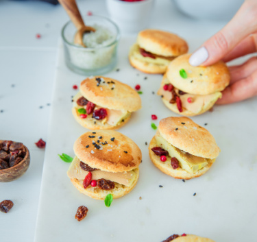 Scones foie gras et raisins secs Magimix.