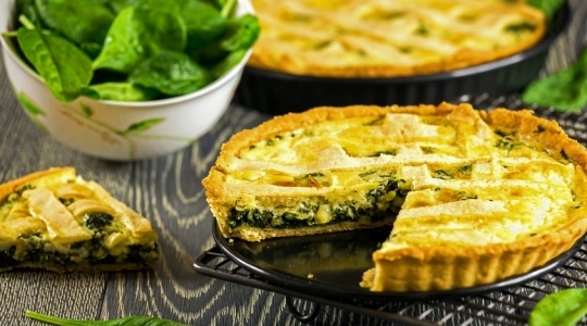 Spinach and blue cheese quiche