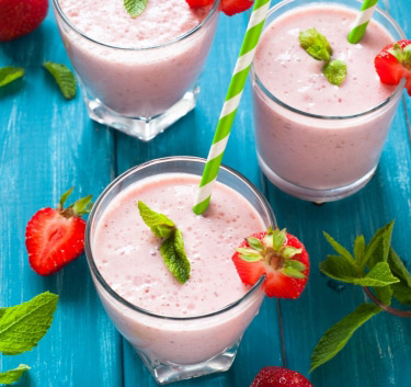 Baby milkshake fraise-poire Magimix.