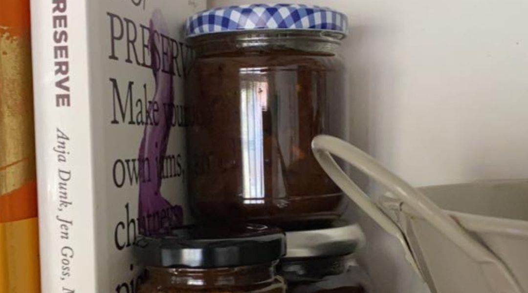 Green tomato chutney