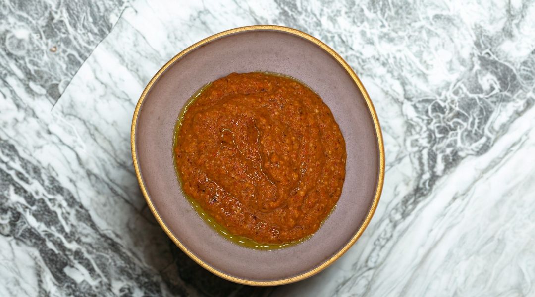 Red pepper & Almond Pesto