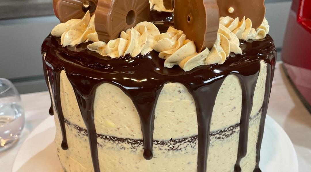 Sturdy Yet Moist and Fluffy Chocolate Cake | Bakeologie