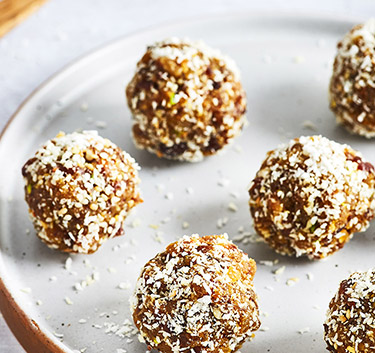 Energy balls date-apricot-pistachios Magimix.