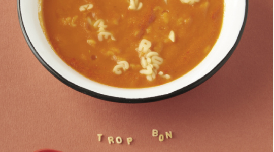 Soupe de tomates et pâtes alphabet