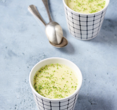 Petits pots de crème au citron Magimix.