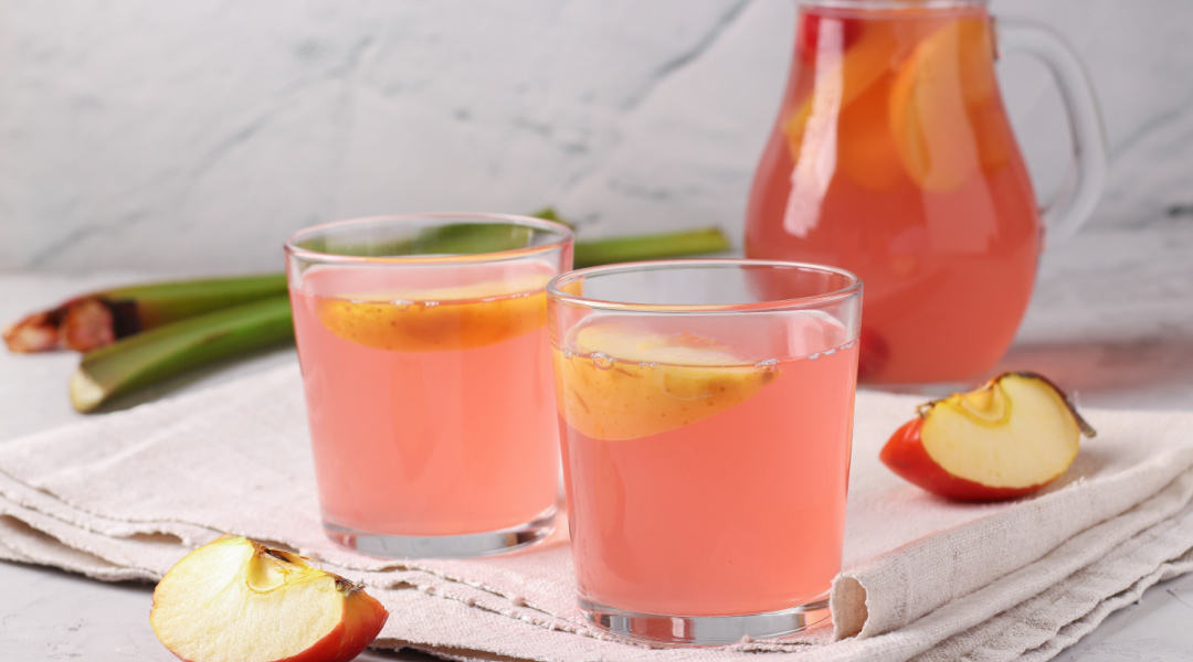 Jus de pomme et rhubarbe