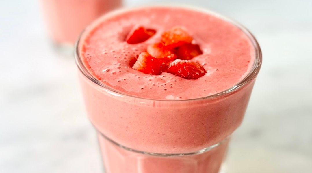 Beets and berries smoothie
